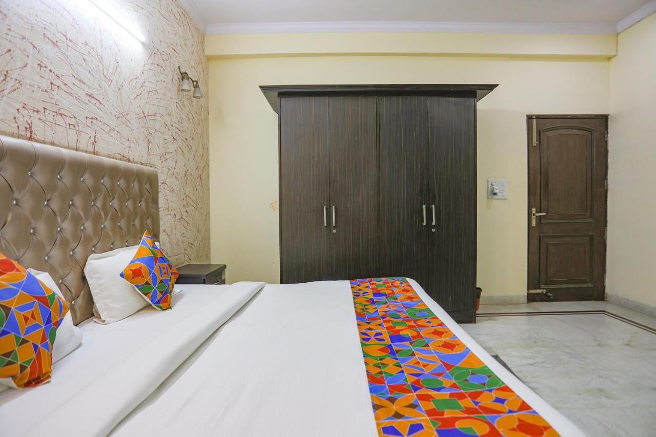 Hotel Fabexpress Hm Palace à Noida Extérieur photo